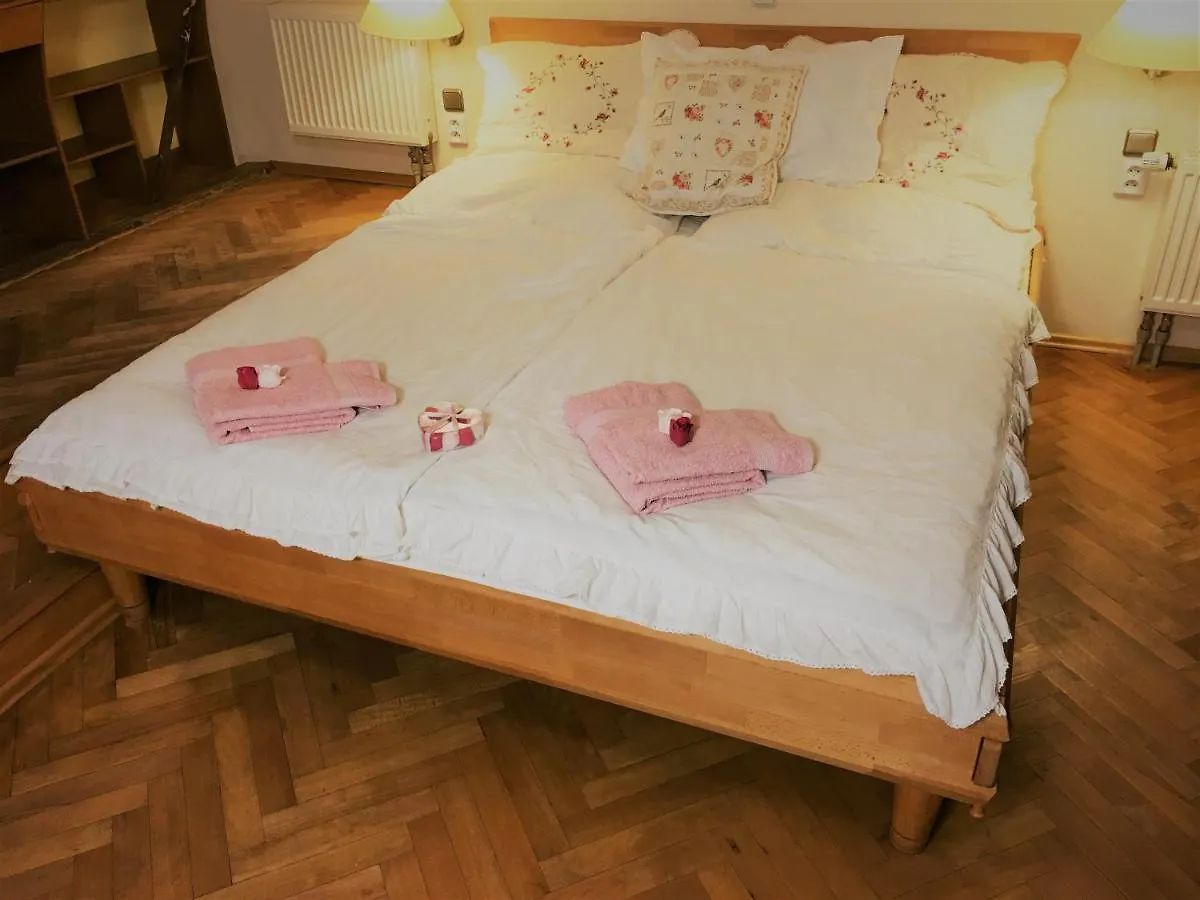 Tiffany Loft Lägenhet Prag Tjeckien